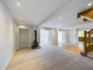 Lounge Area- click for photo gallery
